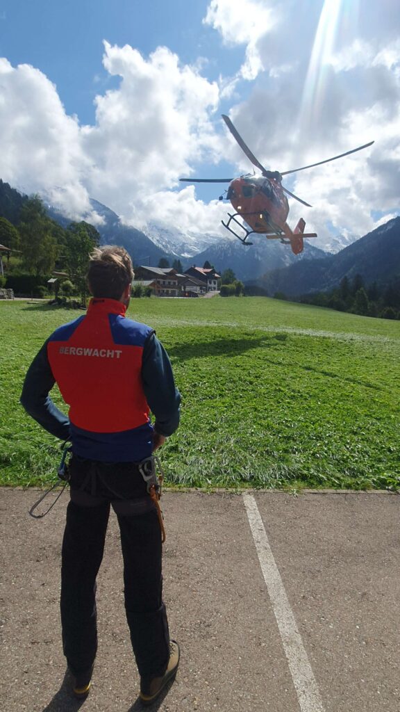 Start im Grünen: der Erkundungsflug ins Hintersteiner Tal (15.09.2024, Allgäuer Alpen)